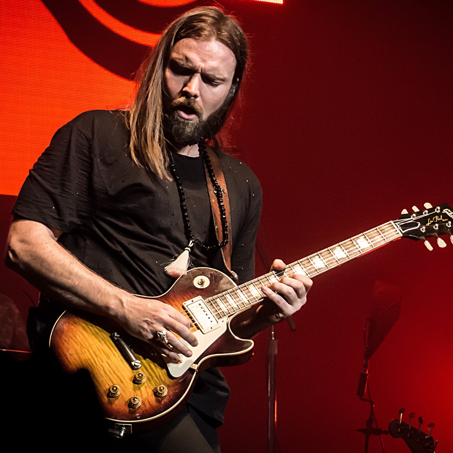 Bush performing live at The Wiltern in 2016