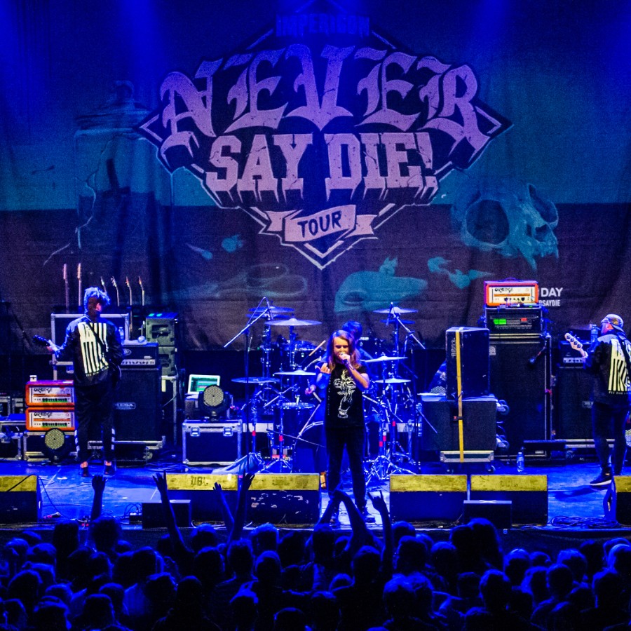 Fit For A King performing live in Oberhausen