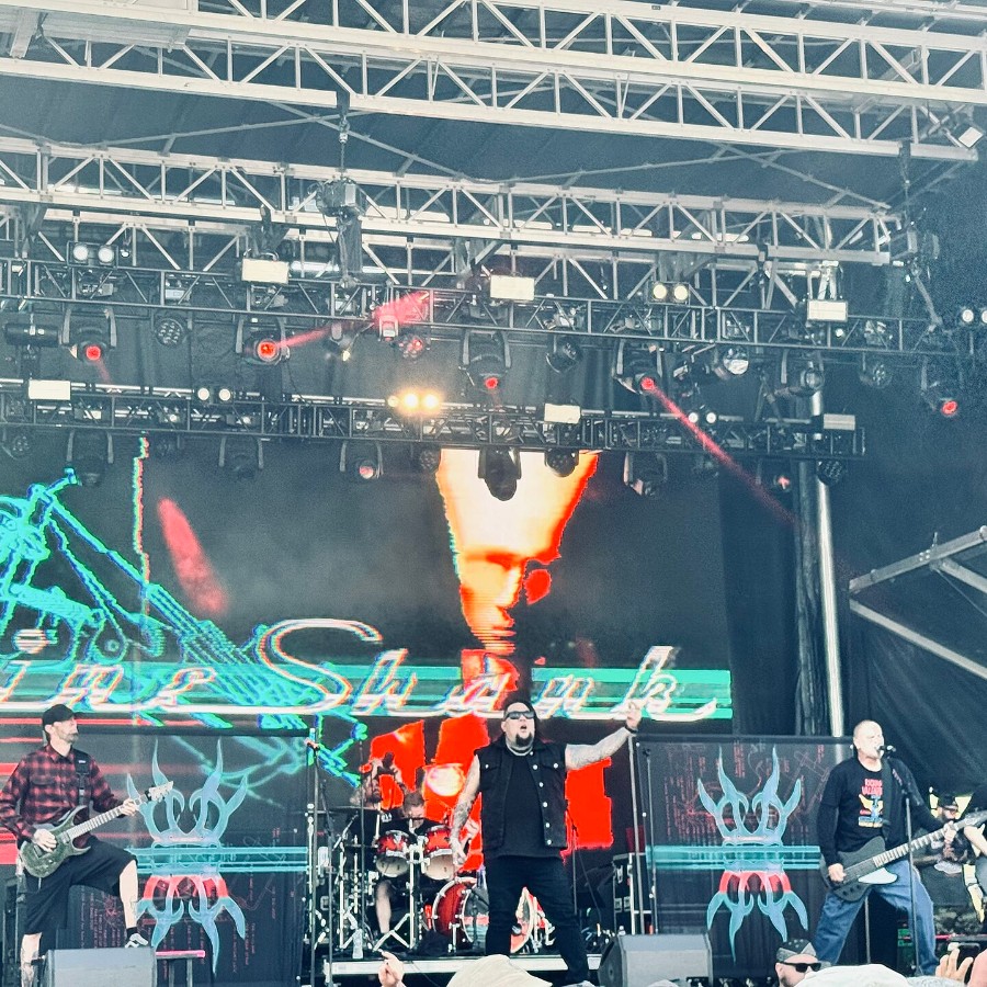 Spineshank performing live in 2025